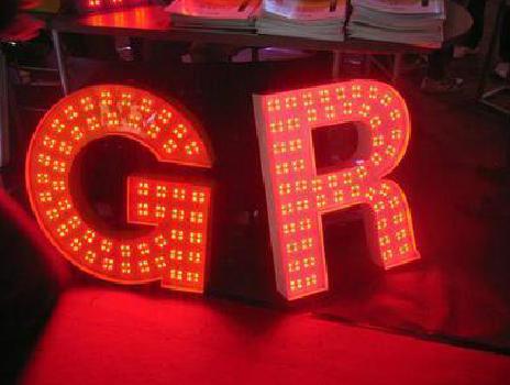 河口LED发光字常见的安装误区。